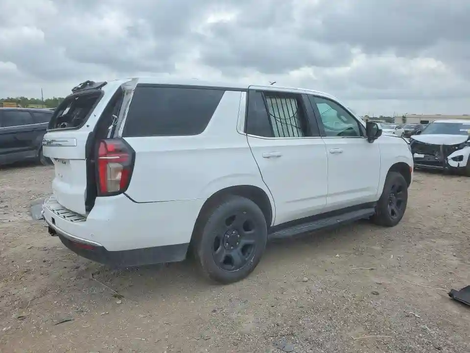 1GNSCLED7NR129327 2022 CHEVROLET TAHOE-2