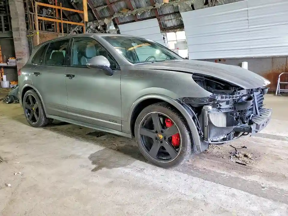 WP1AD2A27JLA80755 2018 PORSCHE CAYENNE-3
