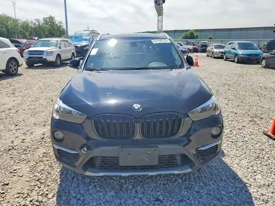 WBXHT3C33J5K29491 2018 BMW X1-4