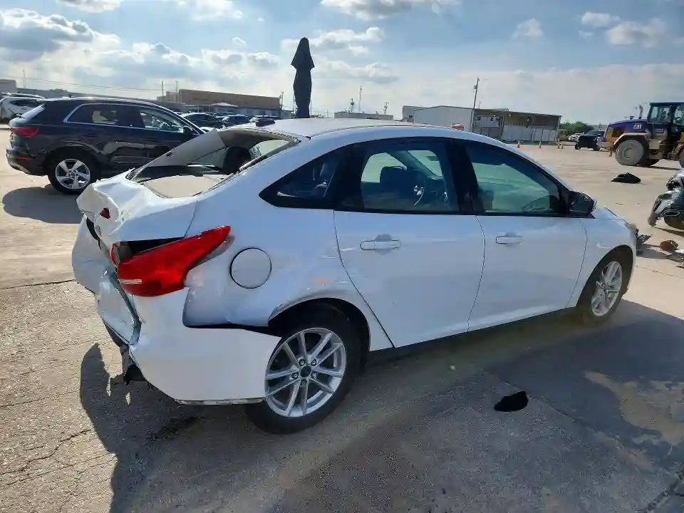 1FADP3F2XHL253818 2017 FORD FOCUS-2