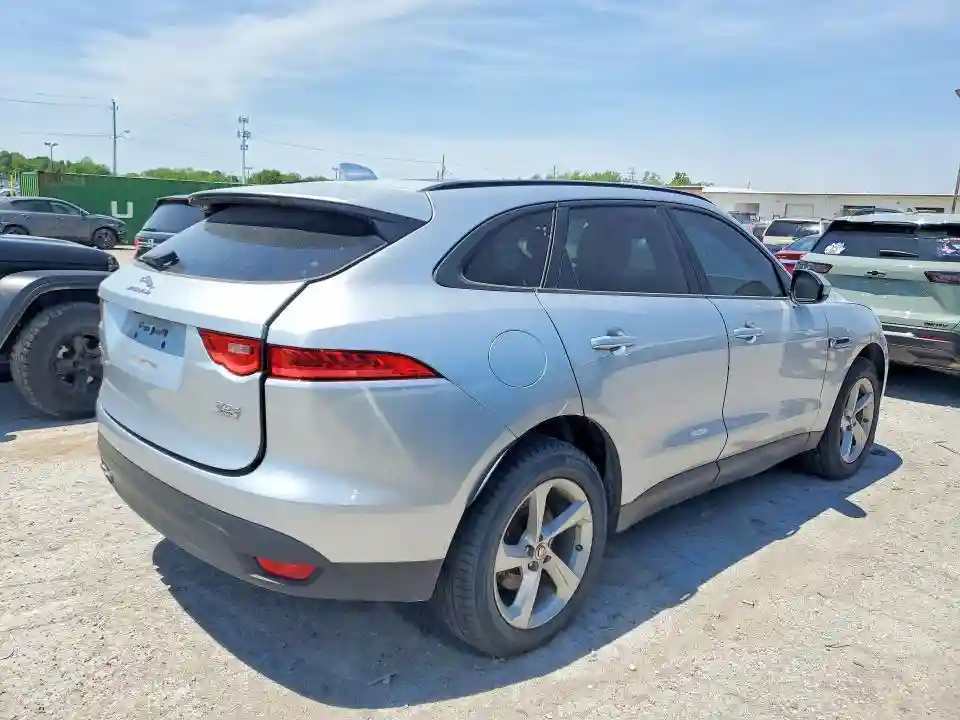 SADCJ2BN3HA491513 2017 JAGUAR F-PACE-2