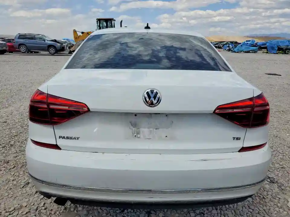 1VWLA7A38KC004968 2019 VOLKSWAGEN PASSAT-5