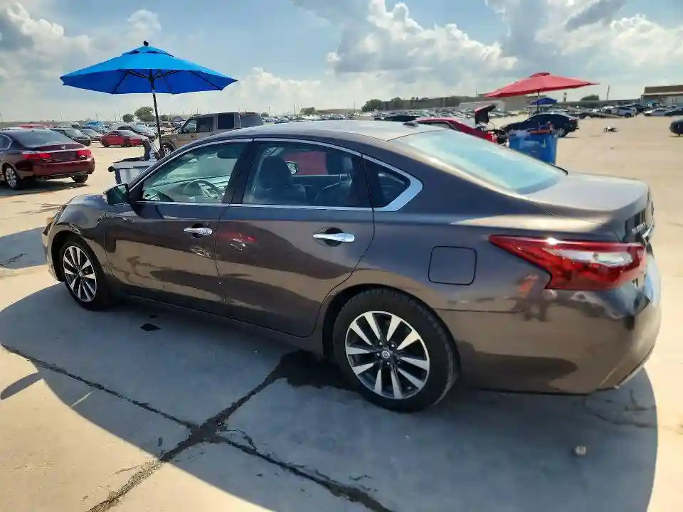1N4AL3AP9HC179129 2017 NISSAN ALTIMA-1