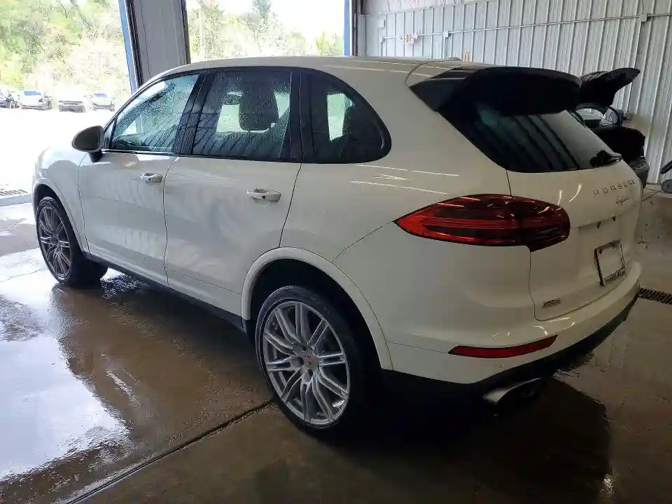 WP1AA2A22JKA07176 2018 PORSCHE CAYENNE-1