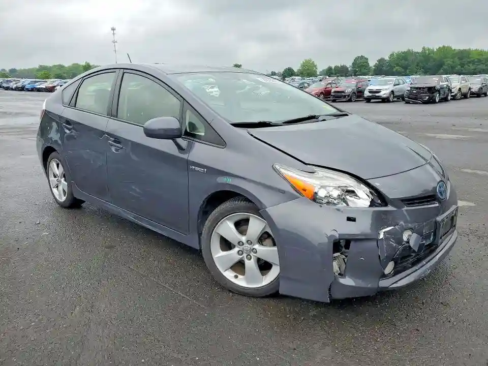 JTDKN3DU0F1899776 2015 TOYOTA PRIUS FIVE-3