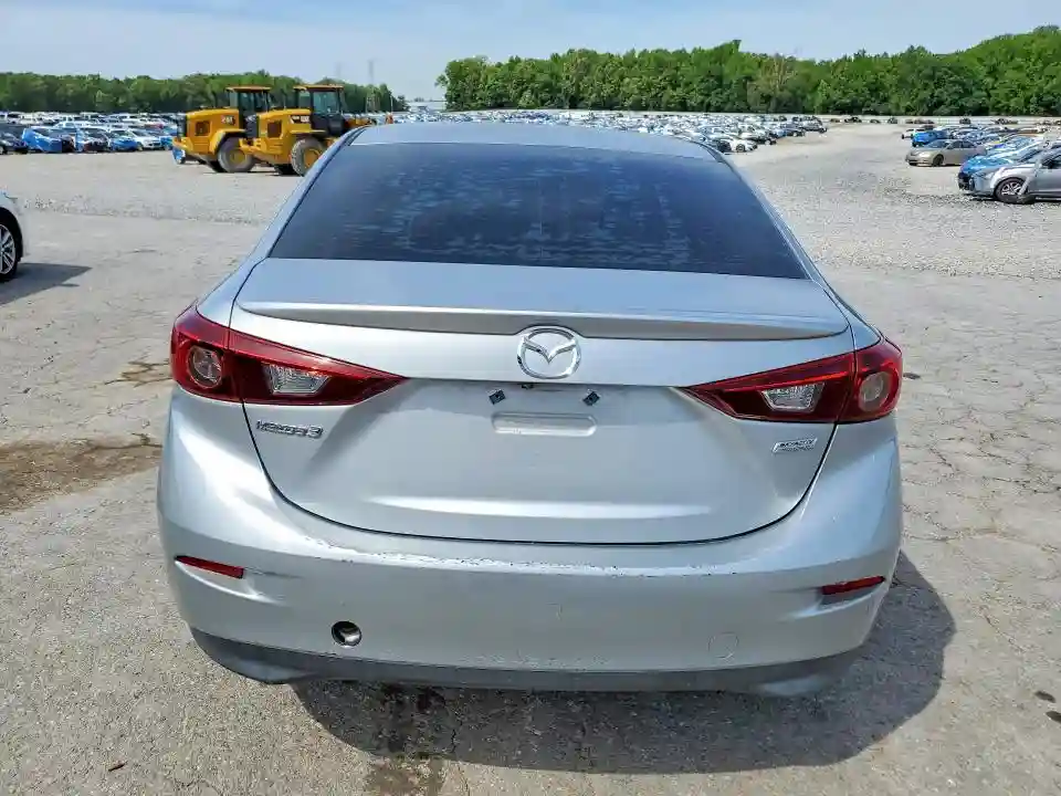 3MZBN1V38JM197790 2018 MAZDA 3-5