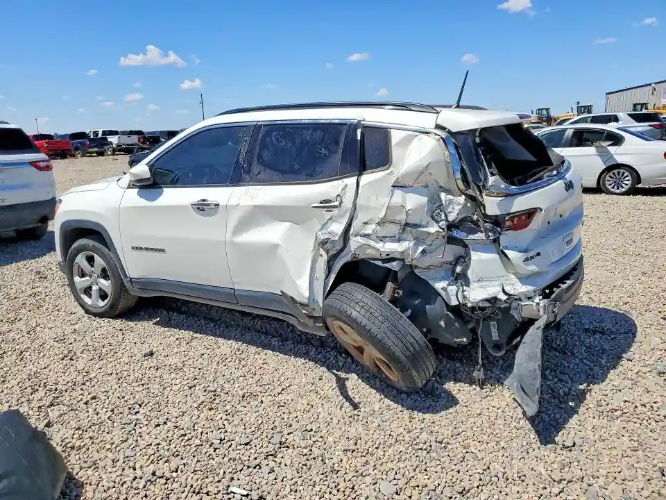 3C4NJDBB9JT239513 2018 JEEP COMPASS-1