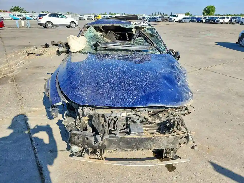 JN1EV7EK8JM340178 2018 INFINITI Q60-4