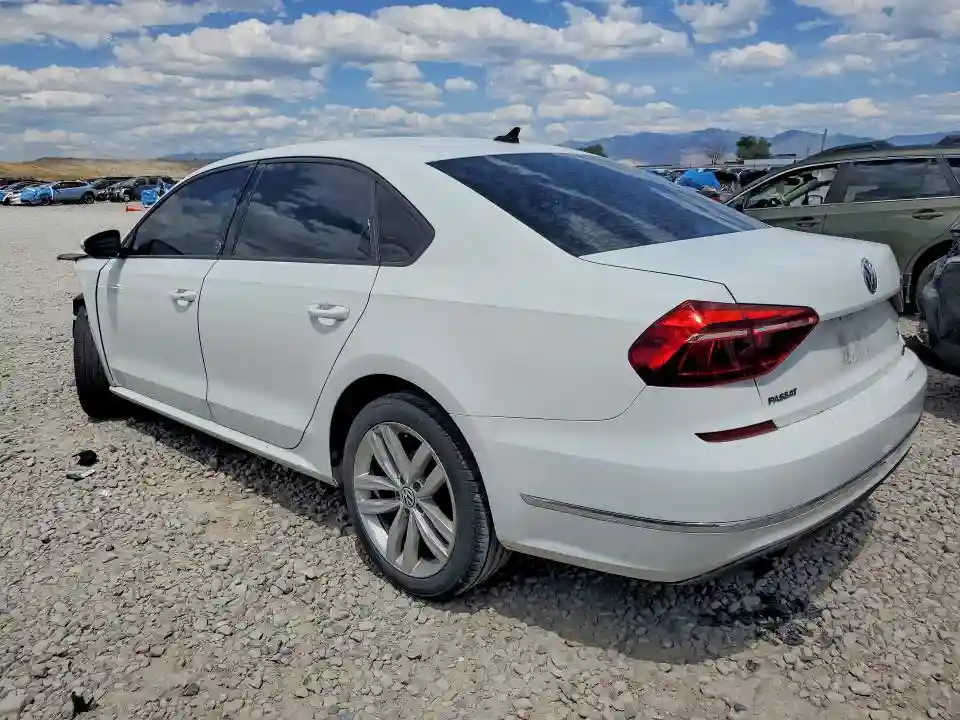 1VWLA7A38KC004968 2019 VOLKSWAGEN PASSAT-1