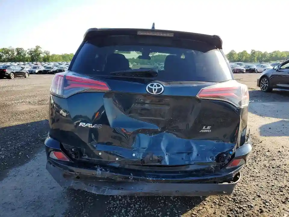 2T3BFREV1JW777218 2018 TOYOTA RAV4-5