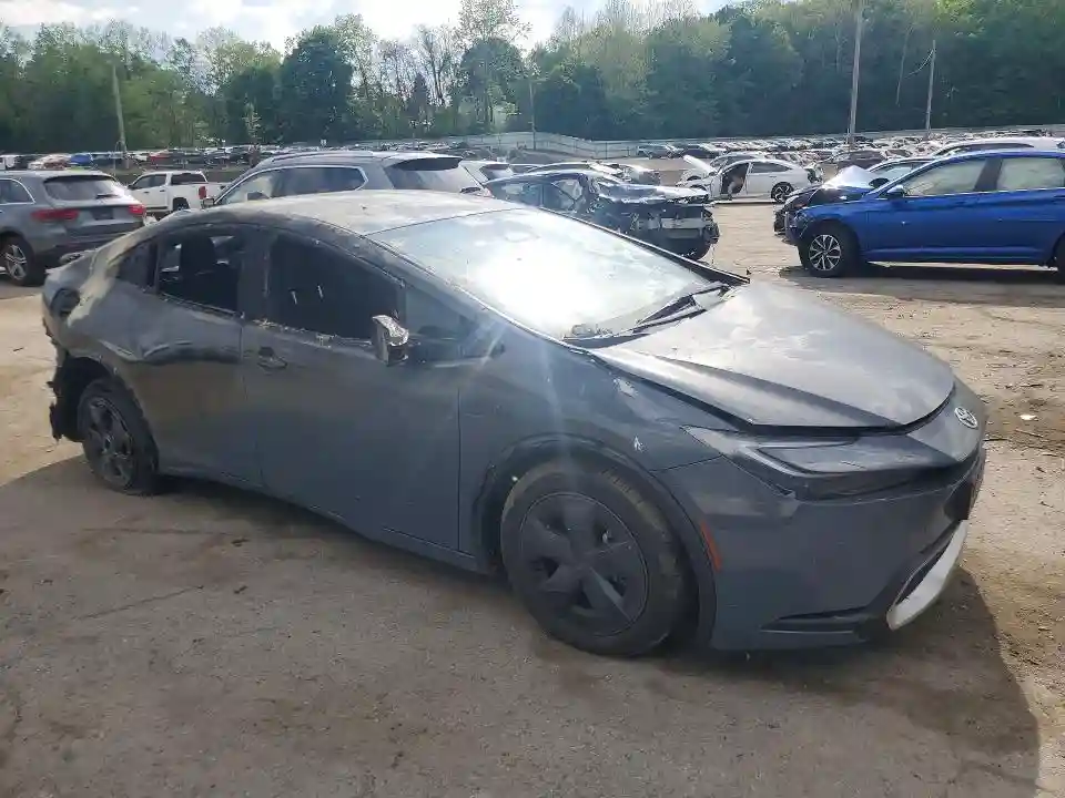 JTDACACU4T3058194 2026 TOYOTA PRIUS-3
