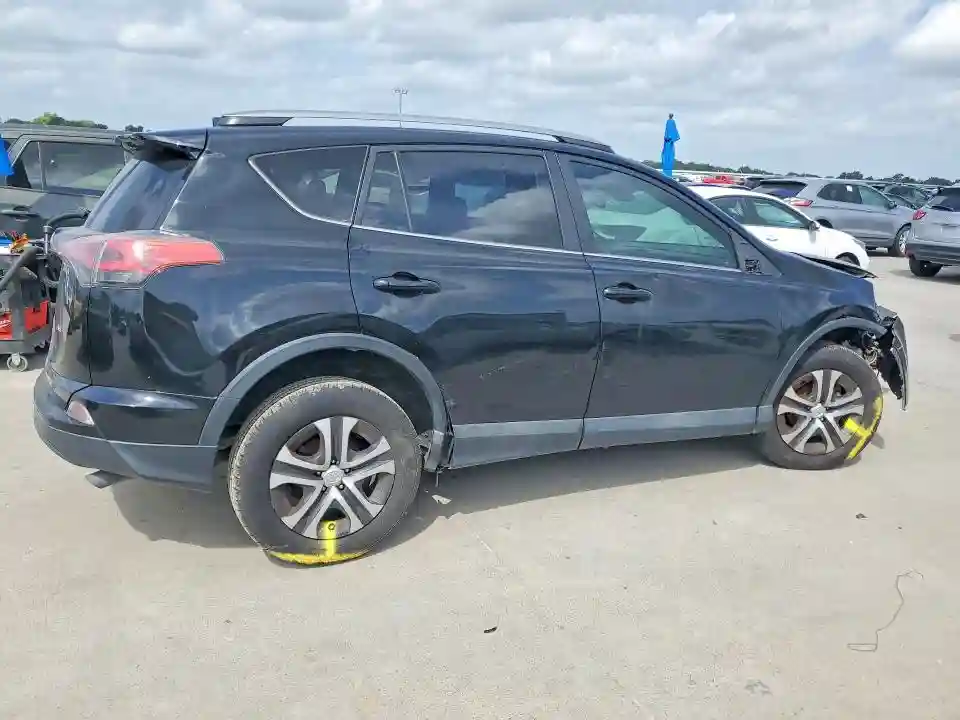 2T3ZFREV2JW495121 2018 TOYOTA RAV4-2