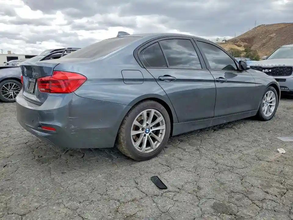 WBA8E1G59JNU92847 2018 BMW 3 SERIES-2