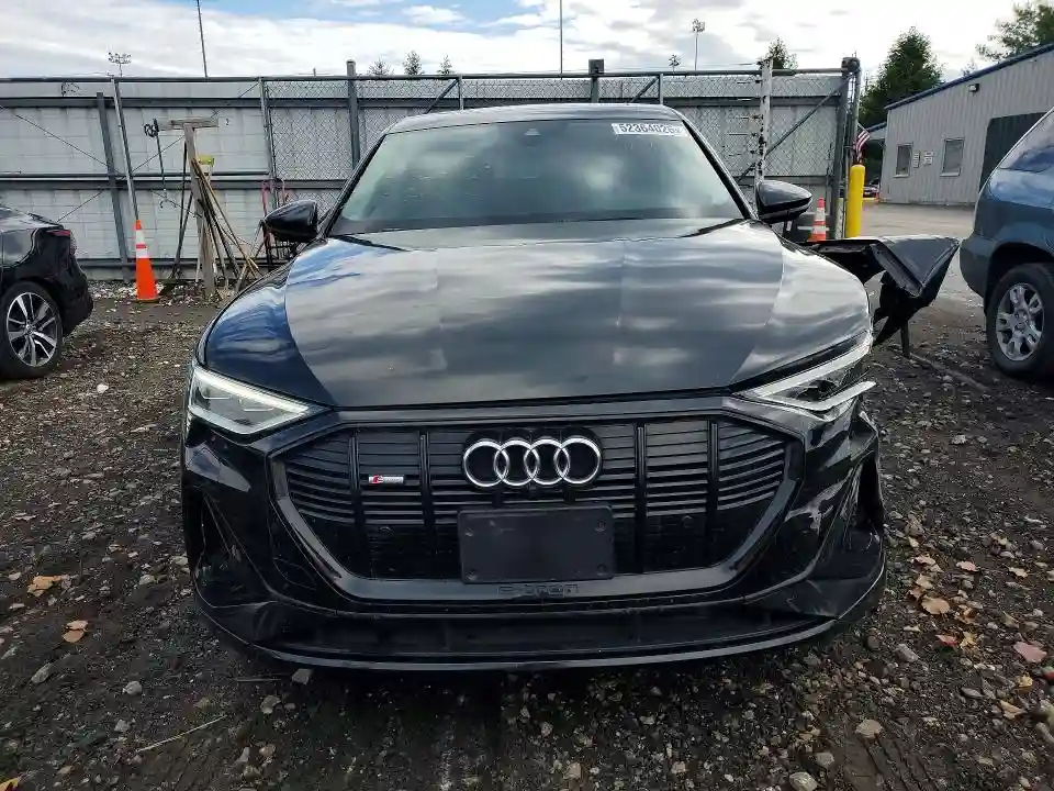 WA12AAGE3MB000947 2021 AUDI E-TRON-4