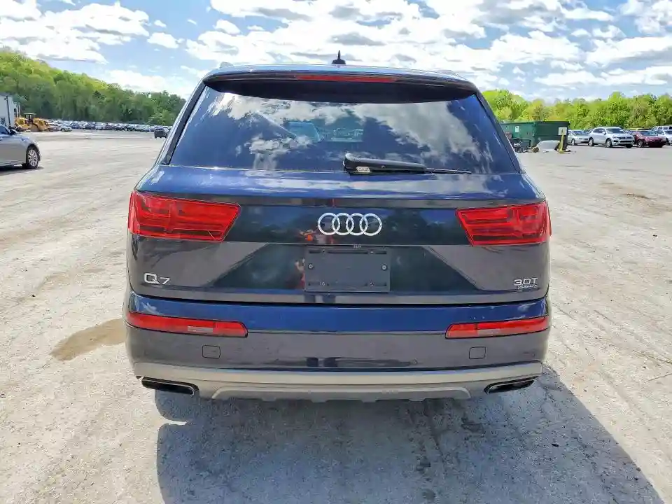 WA1LAAF70HD022339 2017 AUDI Q7-5