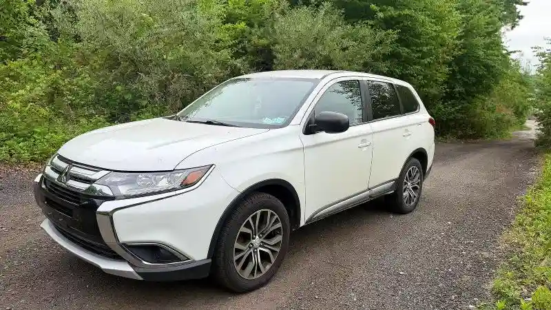 JA4AZ3A34GZ037976 2016 MITSUBISHI OUTLANDER-1