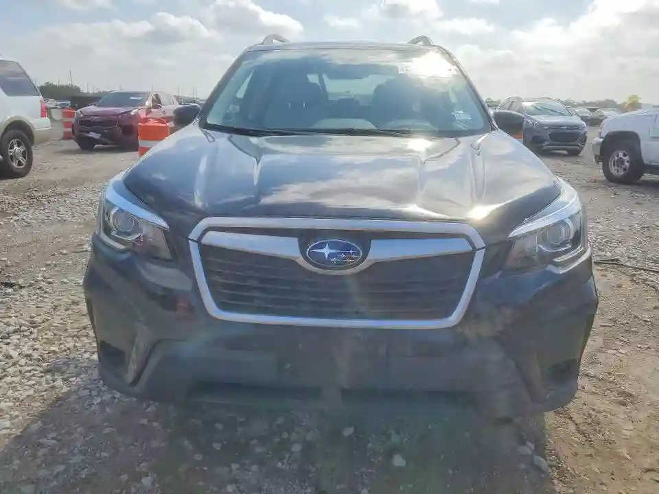 JF2SKAEC1KH458504 2019 SUBARU FORESTER-4