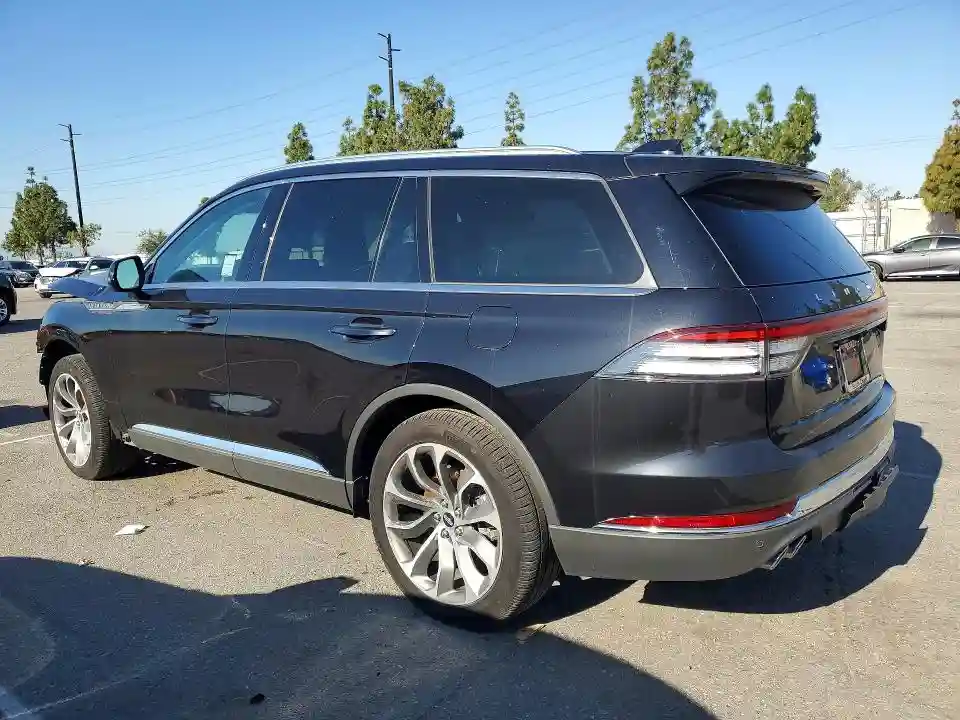 5LM5J6WC5SGL16231 2025 LINCOLN TOWNHOUSE AVIATOR-1