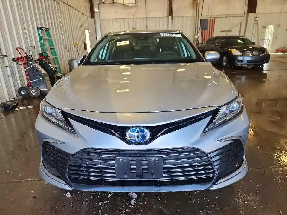 4T1C31AK2MU564091 2021 TOYOTA CAMRY-4