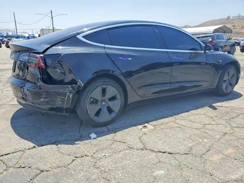 5YJ3E1EA6JF171909 2018 TESLA MODEL 3-2