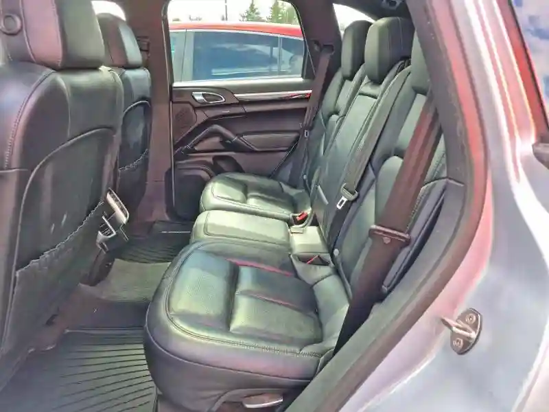 WP1AA2A24GLA09966 2016 PORSCHE CAYENNE-5