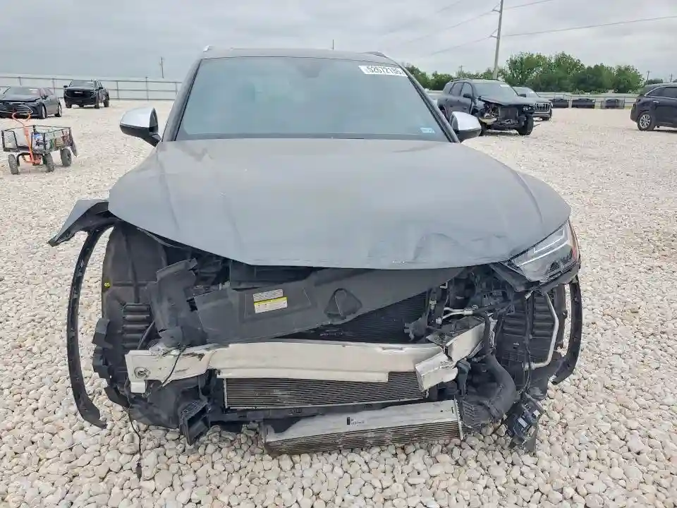WA1B4AFY3M2030727 2021 AUDI SQ5-4