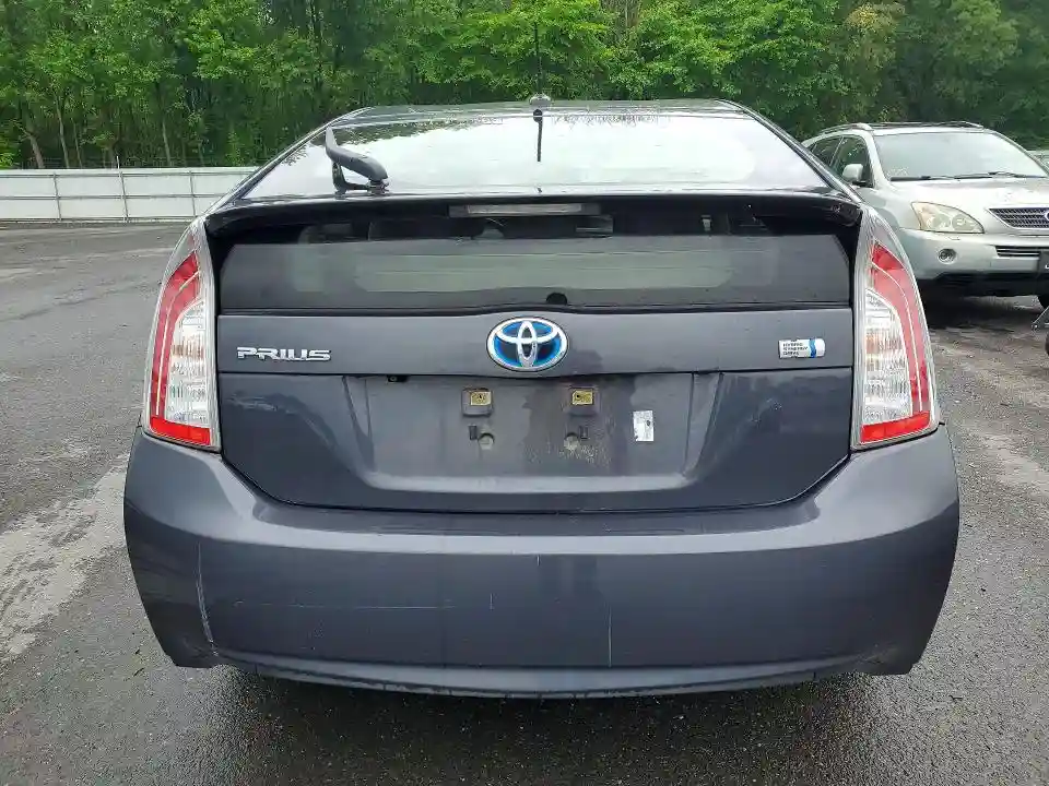 JTDKN3DU0F1899776 2015 TOYOTA PRIUS FIVE-5