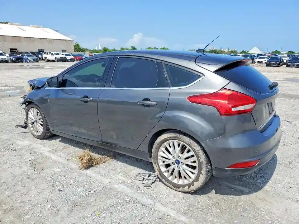 1FADP3N21HL279726 2017 FORD FOCUS-1
