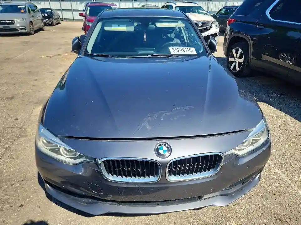 WBA8A3C59JA492268 2018 BMW 3 SERIES-4
