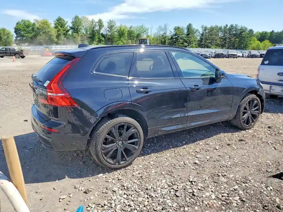 YV4M12RDXS1038023 2025 VOLVO XC60-2