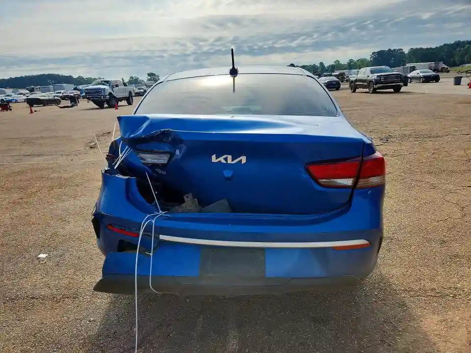 3KPA24AD1NE431193 2022 KIA RIO-5