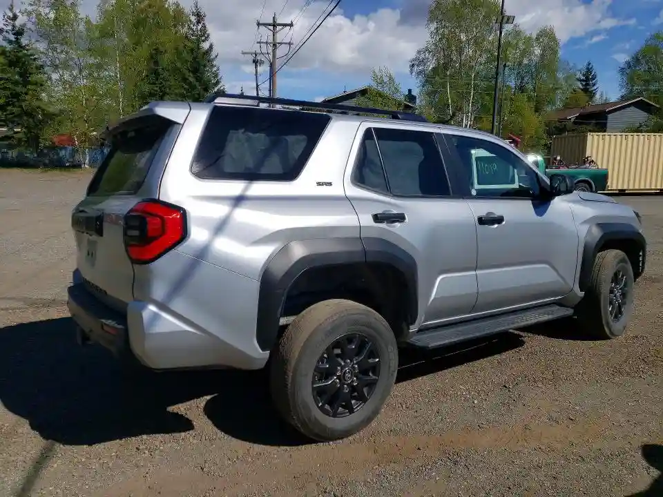 JTEVA5BR3S5009790 2025 TOYOTA 4RUNNER-2
