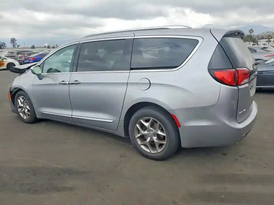 2C4RC1GG2JR273794 2018 CHRYSLER PACIFICA-1