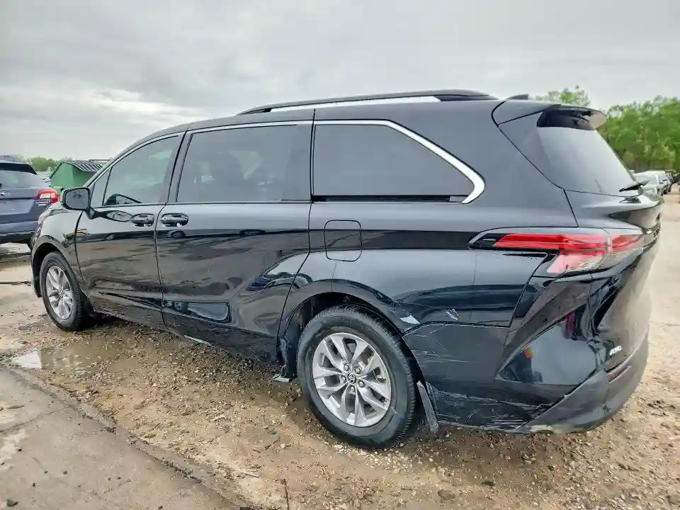 5TDKSKFC9NS070262 2022 TOYOTA SIENNA-1