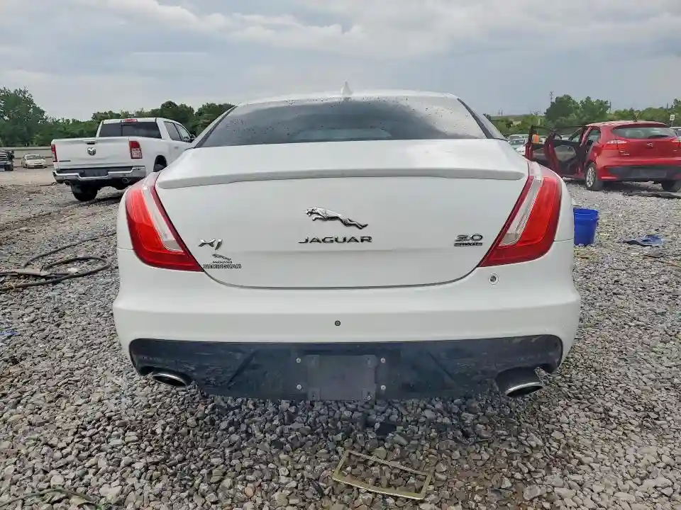 SAJWJ1CD5G8V92276 2016 JAGUAR XJ-5