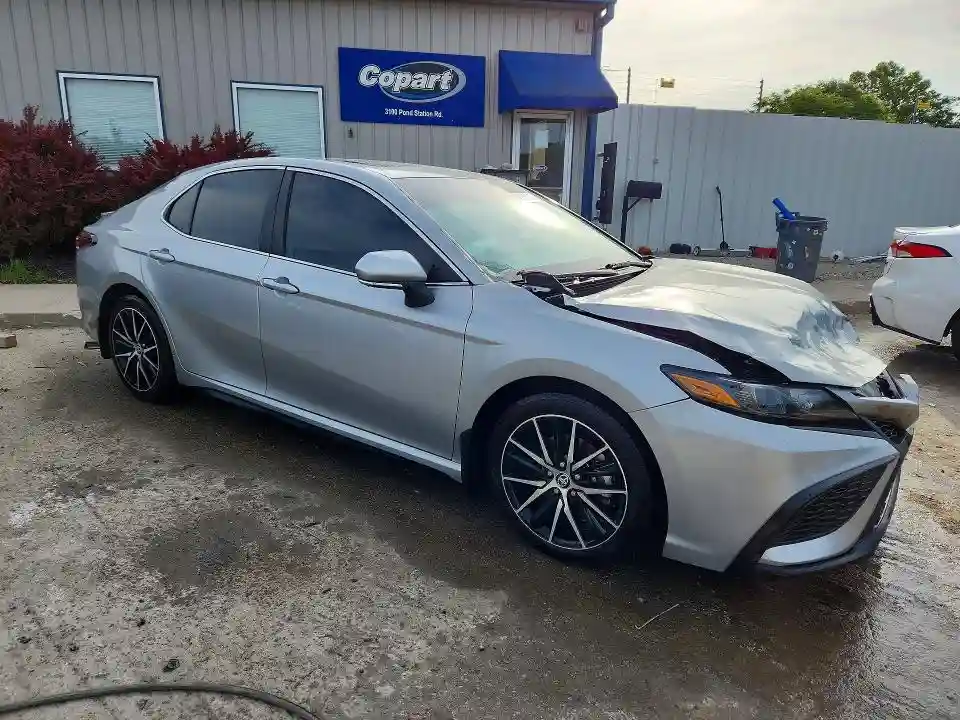 4T1G11AK3MU418502 2021 TOYOTA CAMRY-3