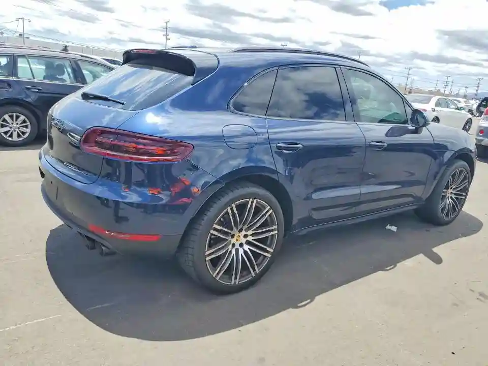 WP1AG2A52HLB55051 2017 PORSCHE MACAN-2