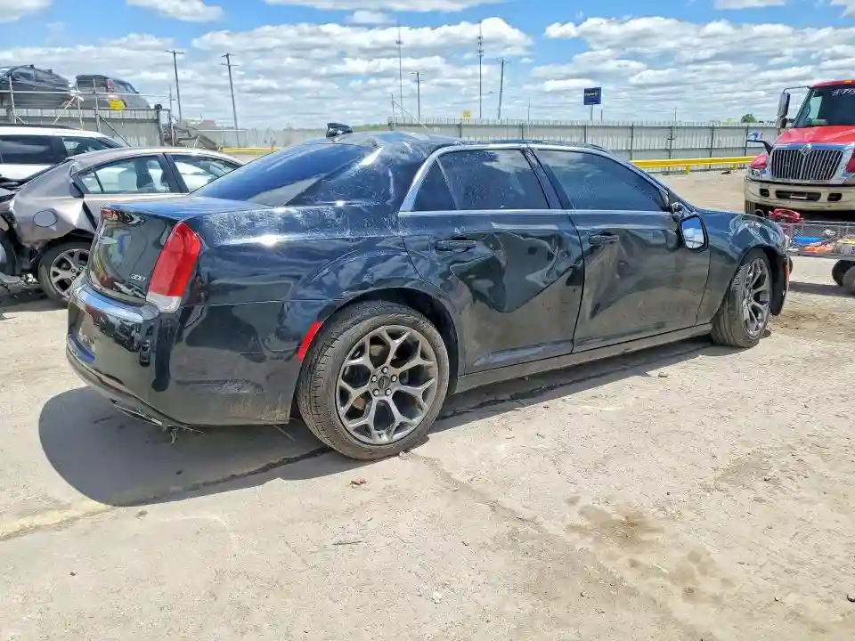 2C3CCAAG3FH772667 2015 CHRYSLER 300-2
