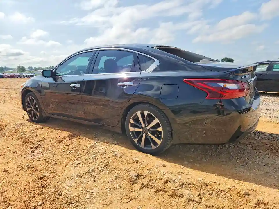 1N4AL3AP5HC238466 2017 NISSAN ALTIMA-1