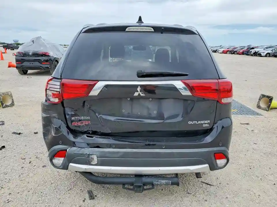 JA4AD3A37HZ040936 2017 MITSUBISHI OUTLANDER-5