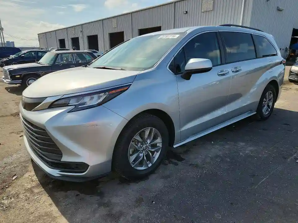 5TDKRKEC7NS083332 2022 TOYOTA SIENNA-0