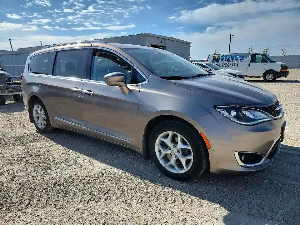 2C4RC1BG8JR167325 2018 CHRYSLER PACIFICA-3
