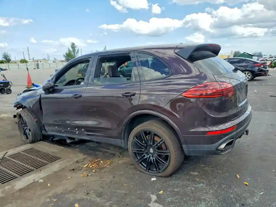 WP1AA2A2XHKA91838 2017 PORSCHE CAYENNE-1