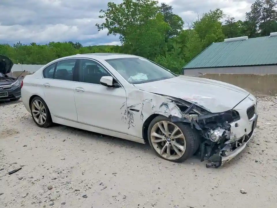 WBA5B3C52GG254736 2016 BMW 5 SERIES-3