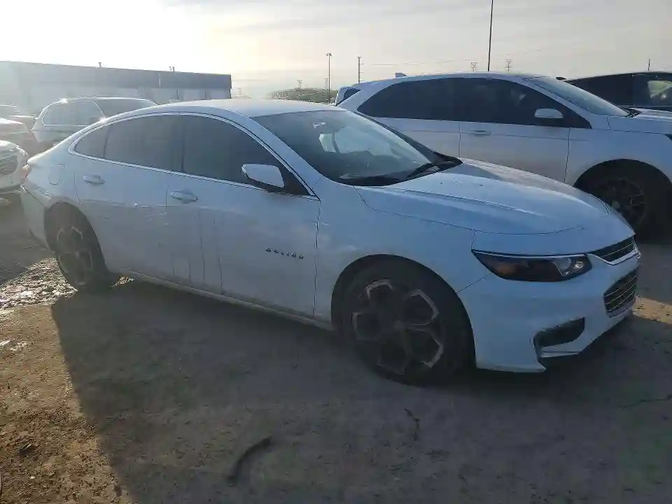 1G1ZD5ST1JF170973 2018 CHEVROLET MALIBU-3