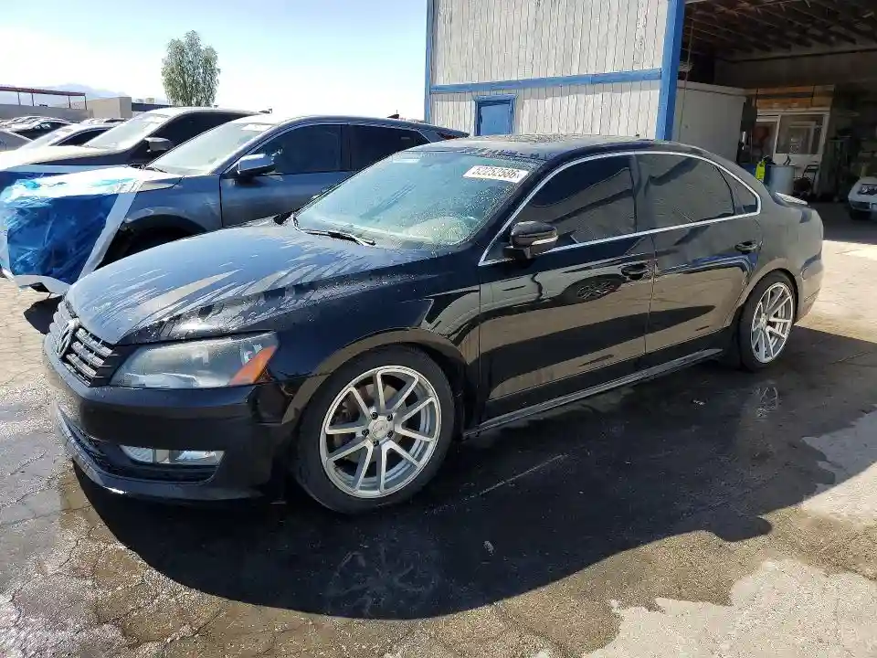 1VWCV7A38FC036071 2015 VOLKSWAGEN PASSAT-0