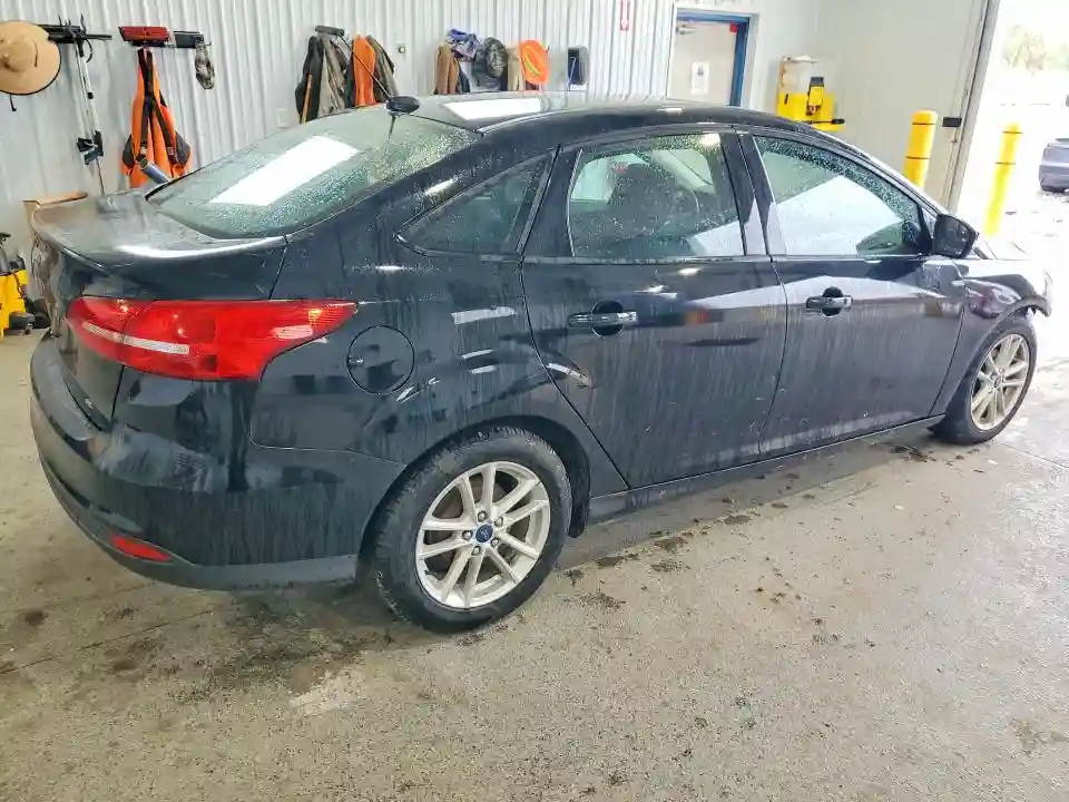 1FADP3F24HL252521 2017 FORD FOCUS-2
