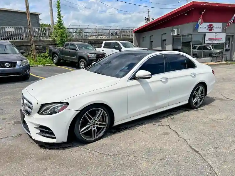 WDDZF4KB0KA606543 2019 MERCEDES-BENZ E-CLASS-0