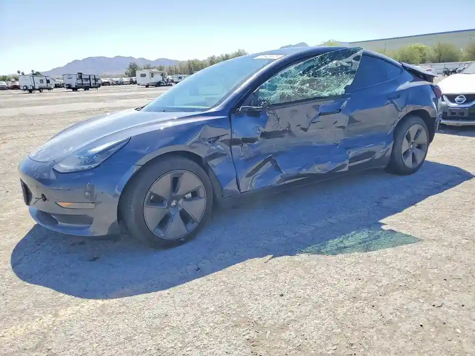 5YJ3E1EA9PF707938 2023 TESLA MODEL 3-0