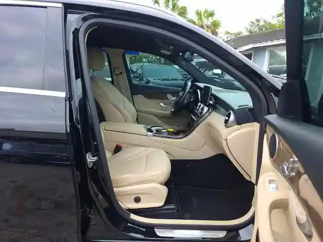 WDC0G4JB1JV046471 2018 MERCEDES-BENZ GLC-CLASS-4